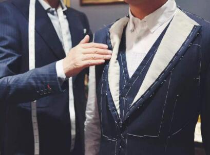 青島安欣元服裝有限公司