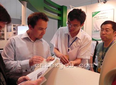 阿赫瑪博聯(lián)布參加第八屆亞洲展 與波蘭進行談判